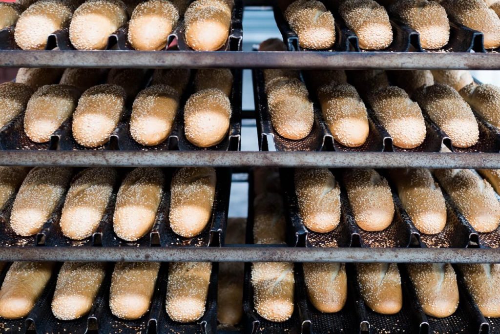 Ordering the Perfect Bun Tips from Casa Dolce’s Bakery Experts